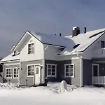 Miekojaervi Villa