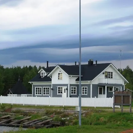 Villa Miekojaervi Pello