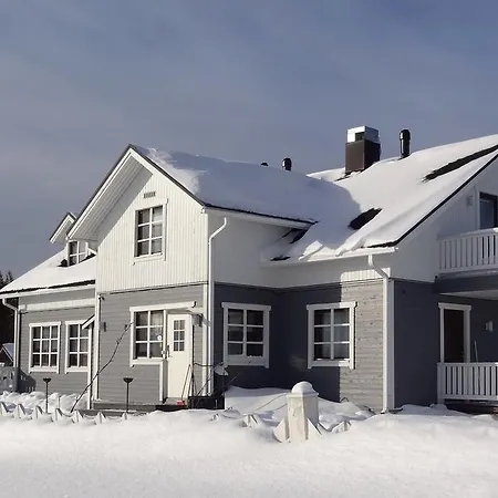 Miekojaervi Villa