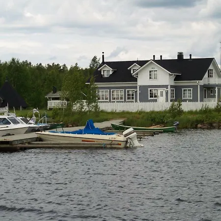 Miekojaervi Villa