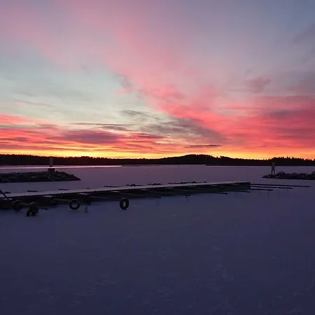 Miekojaervi Villa Pello